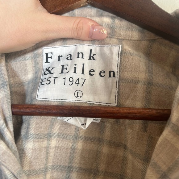 Frank & Eileen Eileen Button Up Shirt Women L Beige Grey Plaid Flannel Cotton - Picture 4 of 7